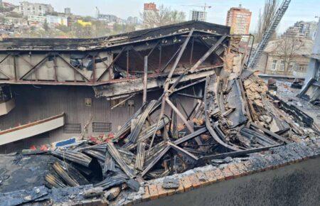 Через російську атаку у Дніпрі пошкоджені будівлі двох вишів