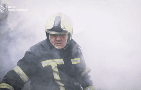 Росіяни атакували дронами підприємства на Полтавщині, виникли пожежі