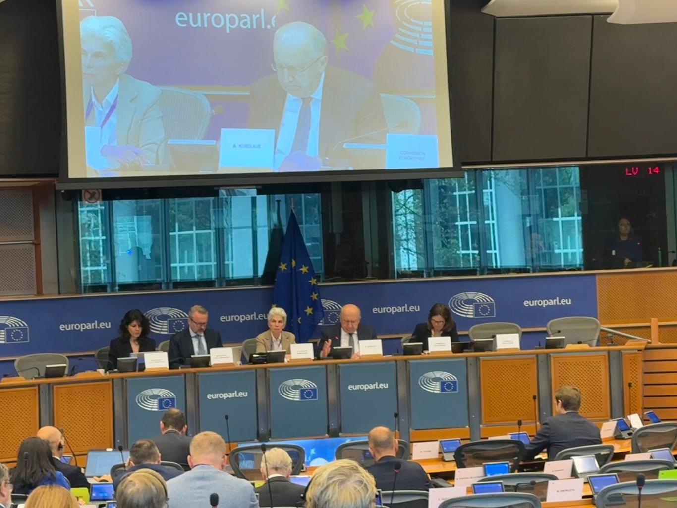 Єврокомісар Кубілюс: Росія виробляє сотні балістичних ракет на рік, тоді як ЄС — жодної