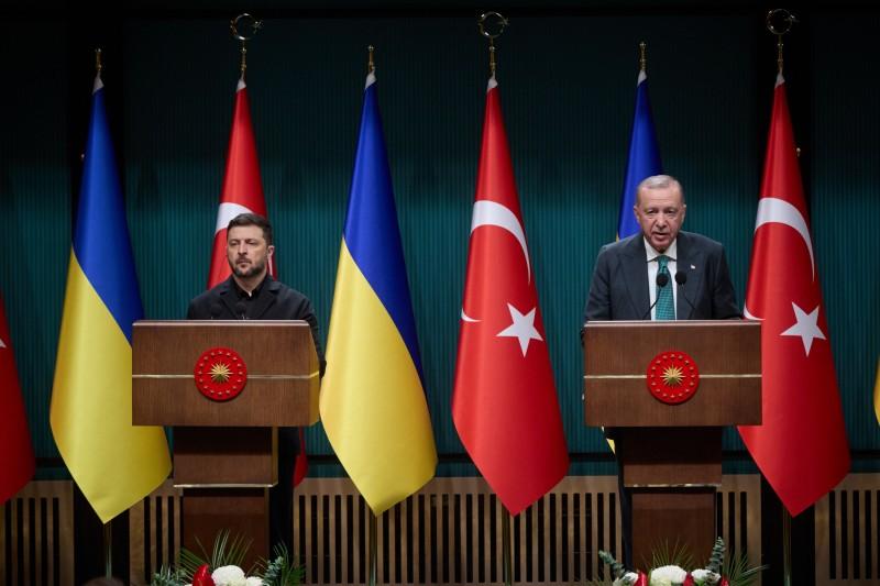 Зеленський прибув до Стамбула