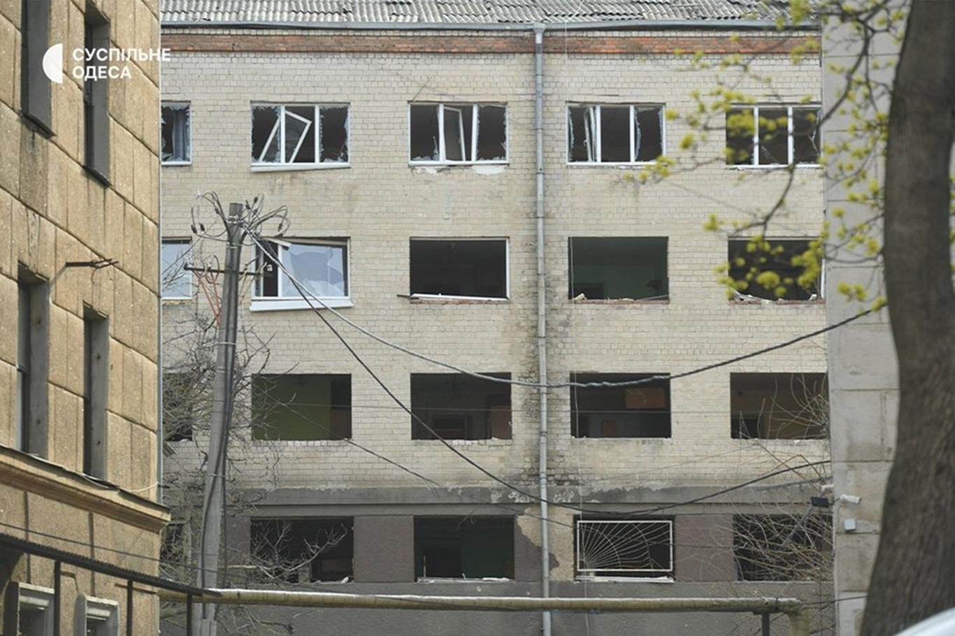 Спершу був «шахед», а потім ракети: росіяни двічі атакували один і той самий будинок в Одесі