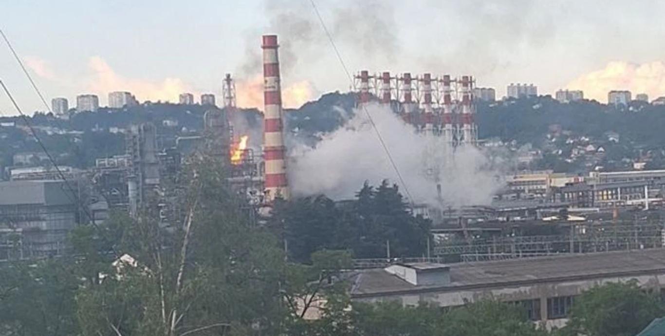 Генштаб ЗСУ уточнив результати уражень російських НПЗ у Туапсе і Ярославлі