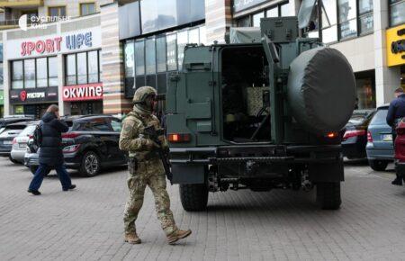 Теракт у Голосіївському районі Києва: в лікарнях перебувають 8 людей із поранених учора стрілком