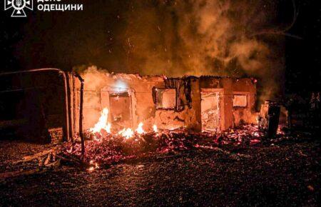 Одещина також під російською атакою: руйнування та пожежі