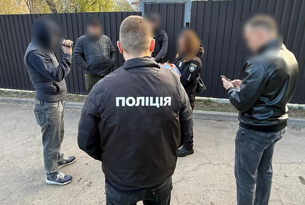 Поліція викрила масштабні розкрадання на дровах для ЗСУ