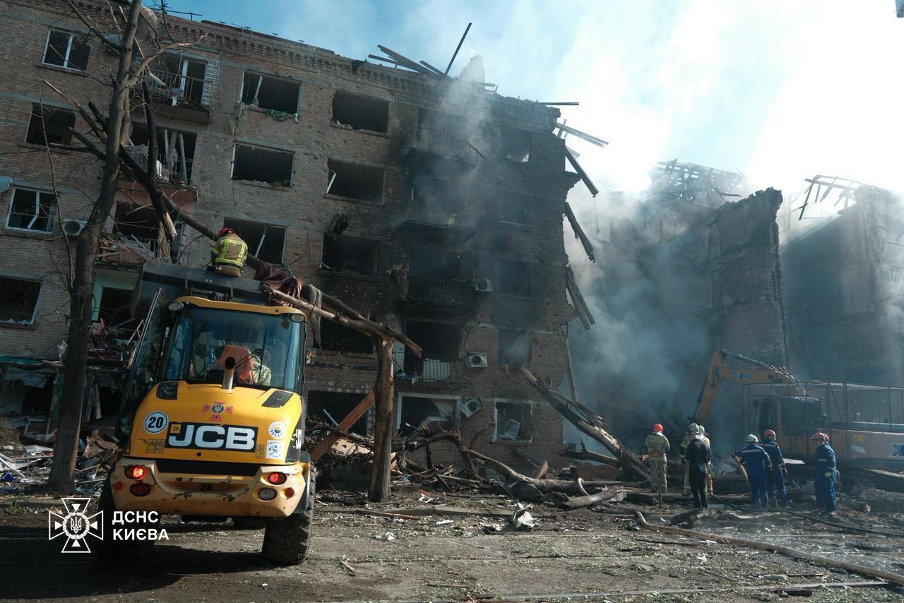 У Києві зросла кількість постраждалих унаслідок масованого російського обстрілу