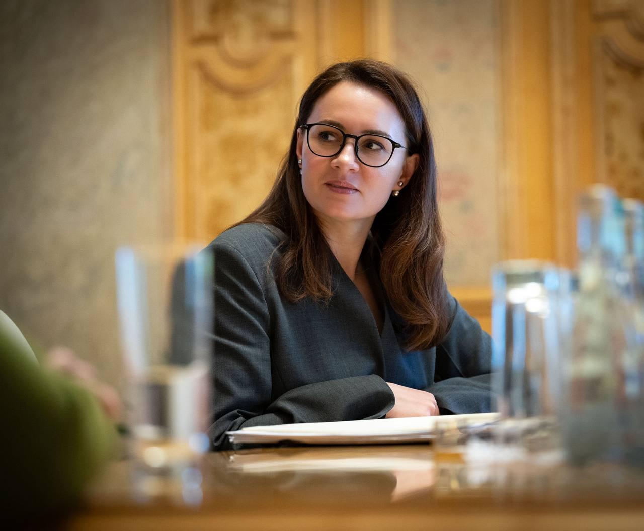Уряд запускає проєкт для стажування і працевлаштування людей, старших за 50 років