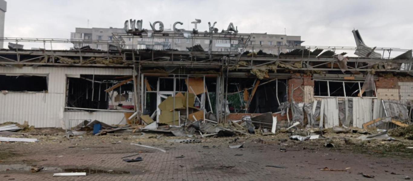 Росіяни зруйнували дронами вокзал у Шостці