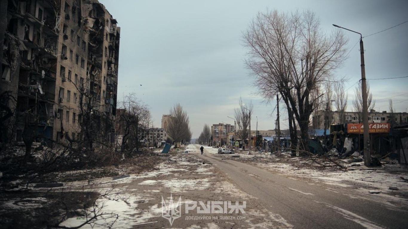 Військовий підтвердив зростання інтенсивності російських атак на Добропільському напрямку й пояснив їхню мету