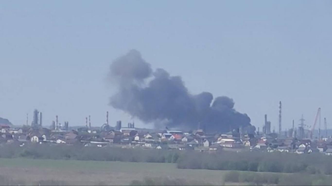 Українські війська знову вдарили по російській Пермі й отримали подяку від Зеленського