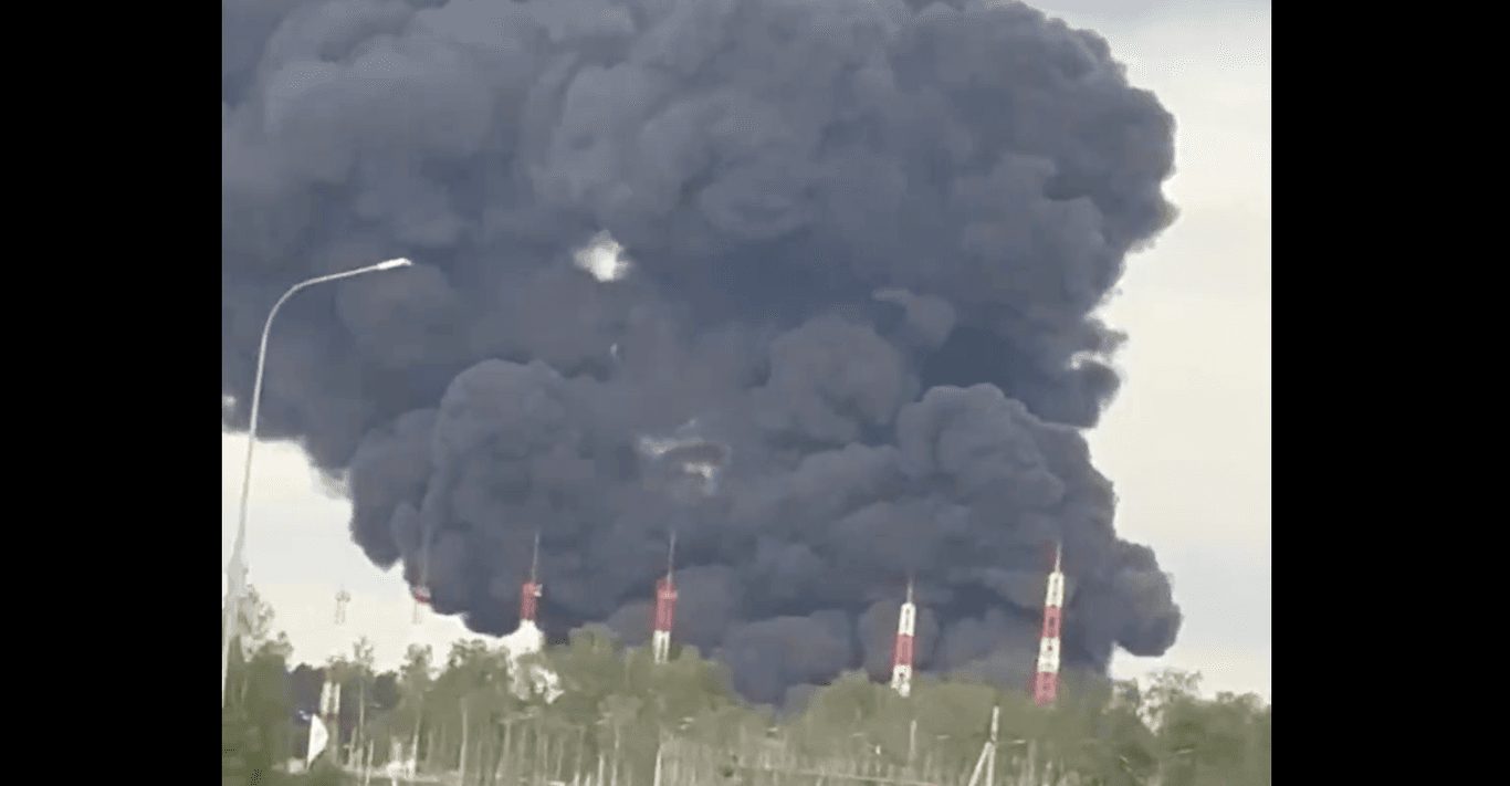 Цього разу українські далекобійні санкції досягли Московського регіону — Зеленський