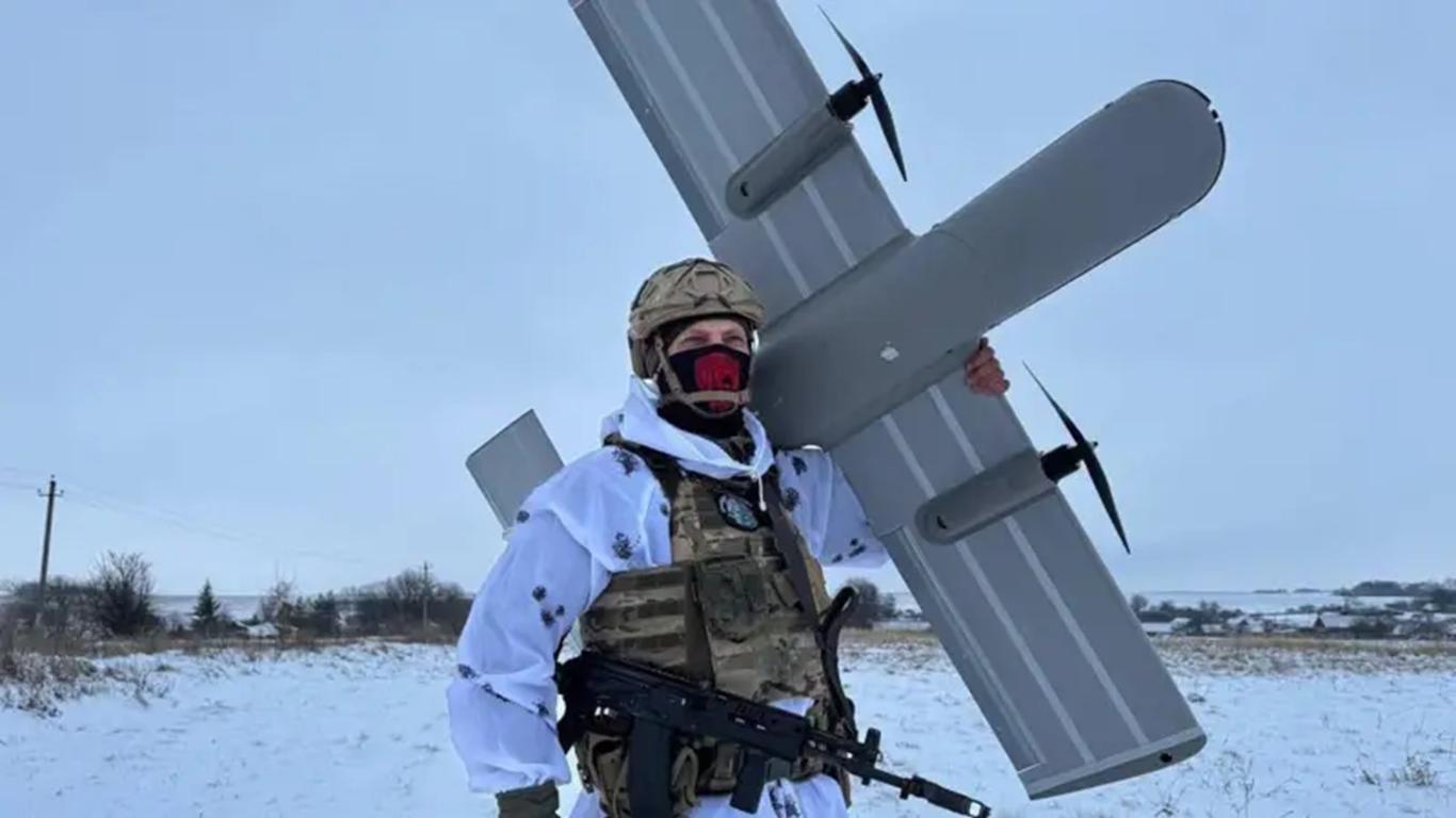 Російський дрон залетів у вікно квартири жителя Херсона: чоловік помер від отриманих травм