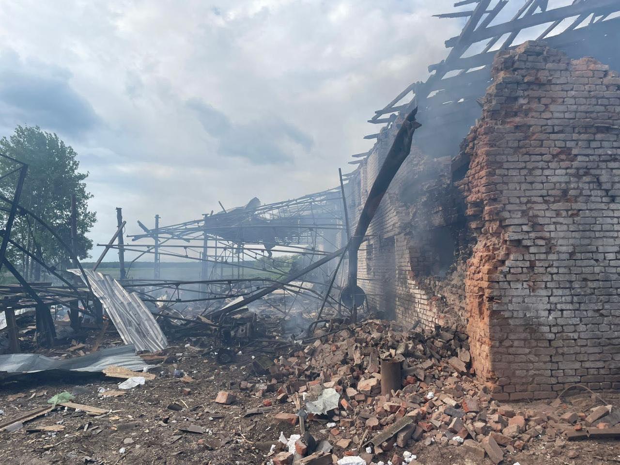 Росіяни обстріляли дві ферми на Чернігівщині: загинула одна з працівниць
