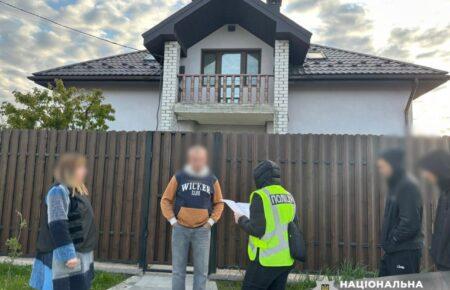 Поліція провела десятки обшуків у керівників ТЦК по всій країні: що знайшли (ФОТО)
