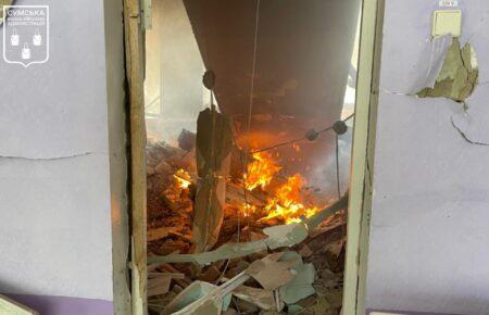 Під завалами зруйнованого росіянами дитсадка в Сумах знайшли тіло ще однієї жінки