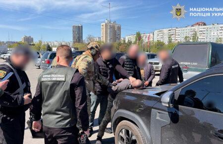 Поліція затримала комбата за вимагання частини бойових виплат у підлеглих солдатів