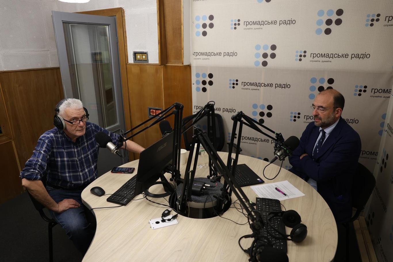 Мене вразила надзвичайна відвага українських журналістів, — Андреа Кайрола про роботу ЮНЕСКО в Україні