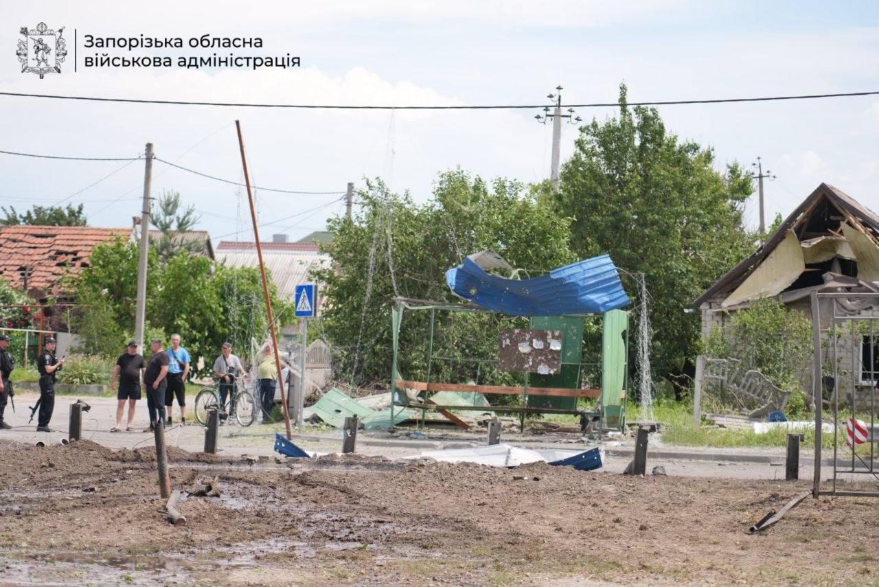 Росіяни атакували Балабине у Запорізькій області КАБами: вбили людей на зупинці