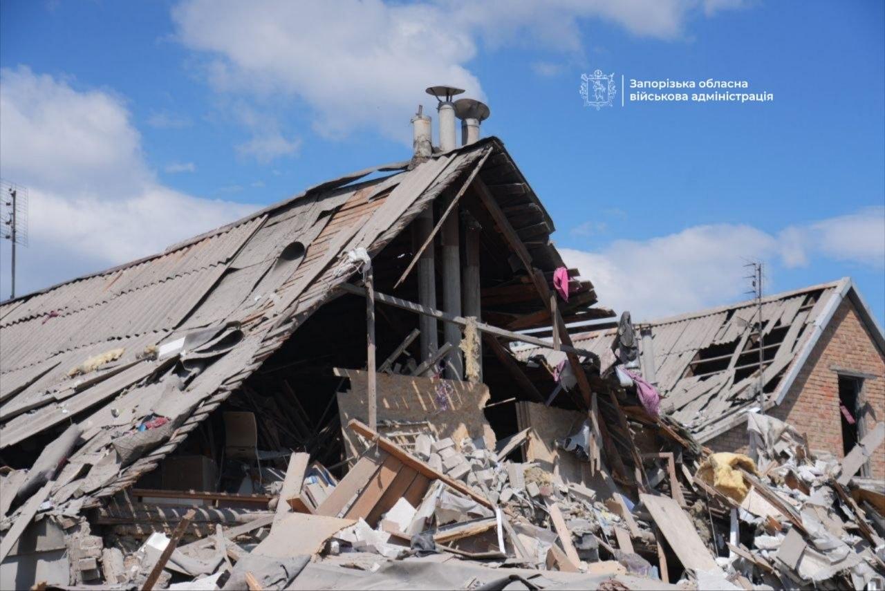 У Запоріжжі відомо вже про двох загиблих та 16 поранених внаслідок ворожої атаки