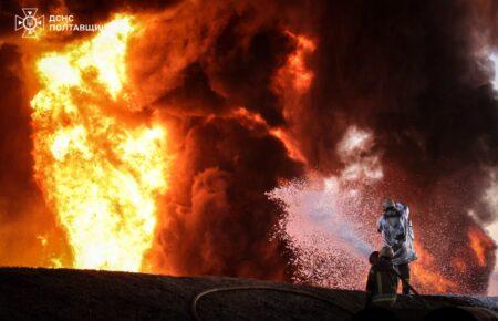 Атака на Кременчуцький район: рятувальники ліквідували пожежі на промислових об’єктах