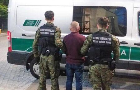 Українця, який виловив відомого варшавського сома, депортували з Польщі
