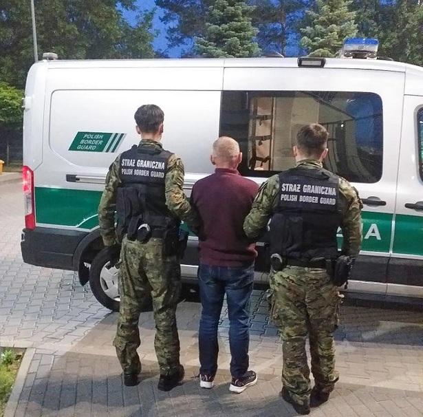 Українця, який виловив відомого варшавського сома, депортували з Польщі