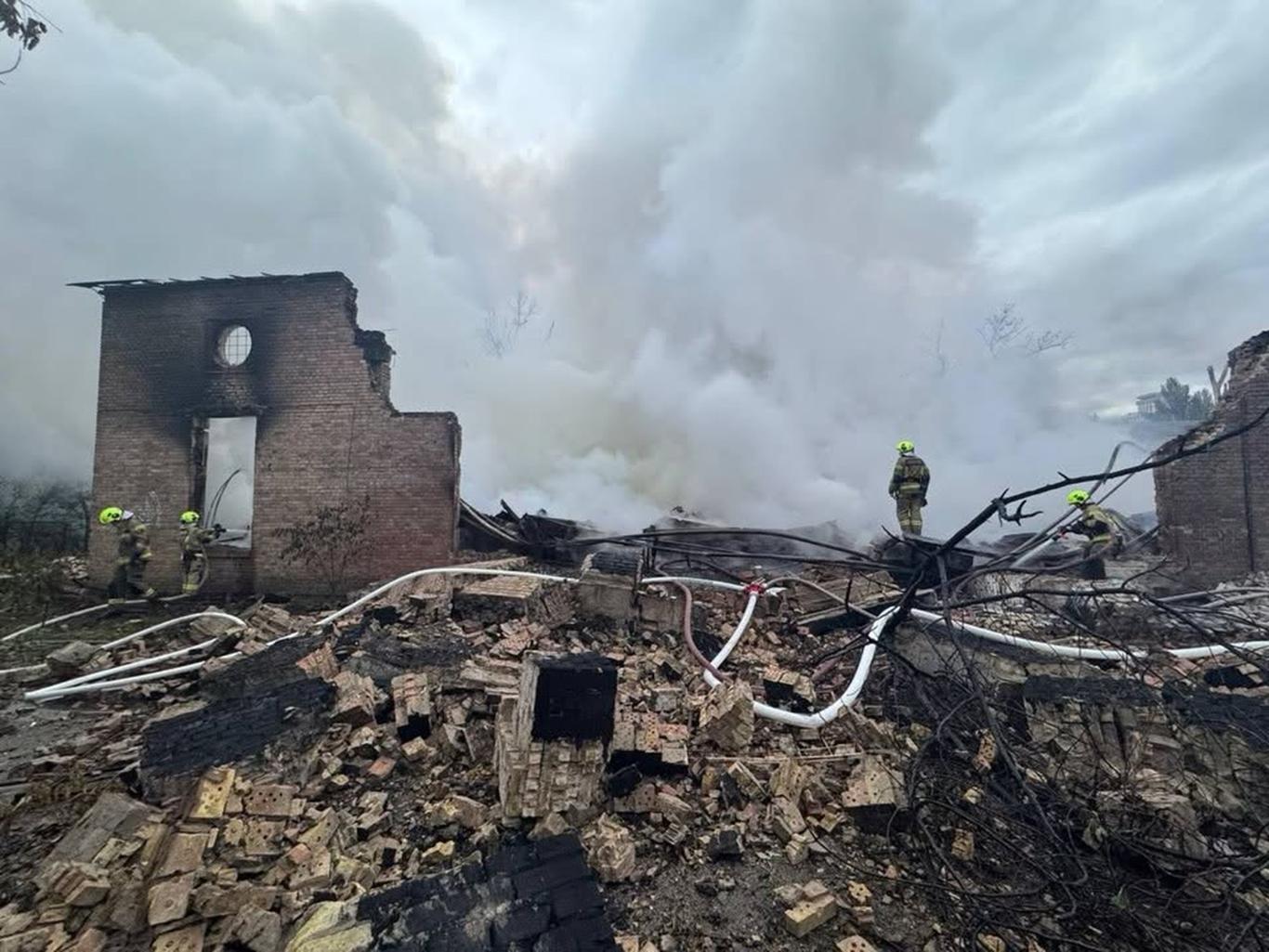 Після російського обстрілу частина колекції кіностудії Довженка вціліла, —  директор