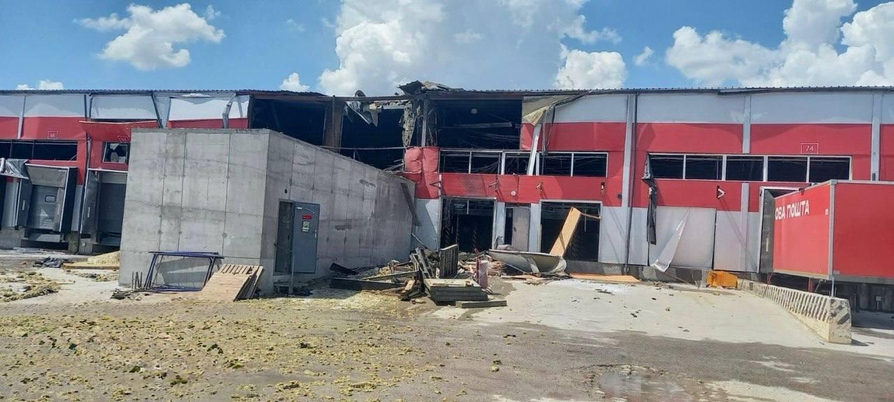 У Запоріжжі російський дрон пошкодив термінал «Нової пошти»
