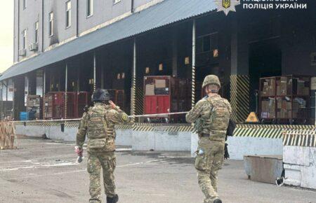 У поштовому сортувальному центрі в Києві вибухнула посилка, є загиблий і поранені