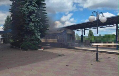 Уламки російського дрона впали на вагон нещодавно запущеного поїзда Суми — Рахів