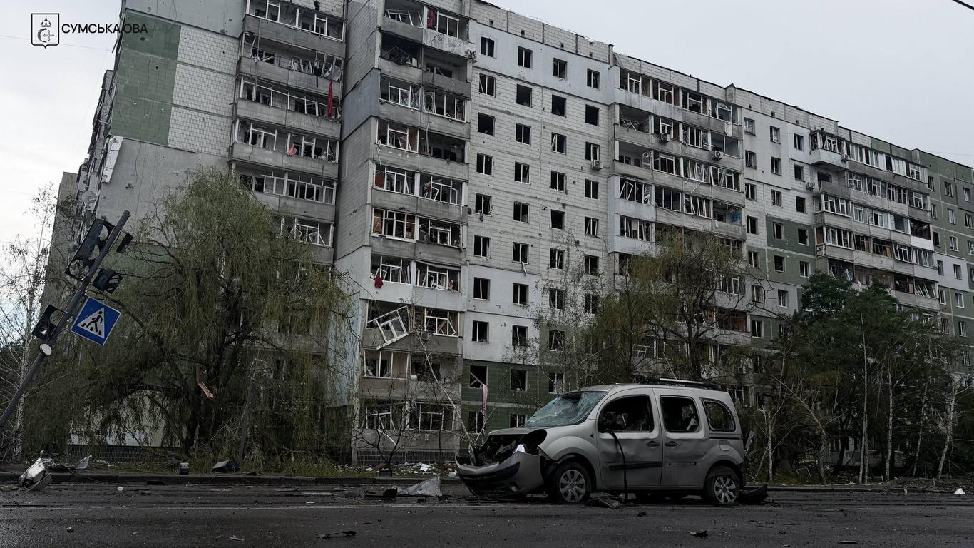 Кількість загиблих унаслідок удару РФ по Сумах зросла до п’яти: у лікарні помер важкопоранений чоловік