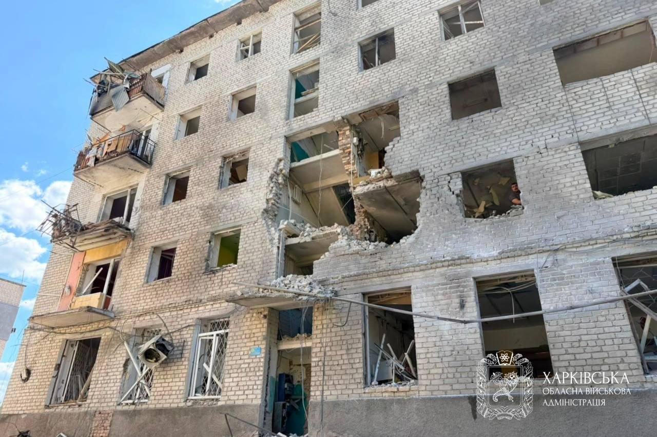 Окупанти атакували Ізюм: постраждали 17 людей, серед них — дитина