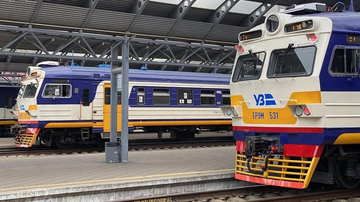 В Києві удвічі подорожчає міська електричка: названо дату й новий тариф