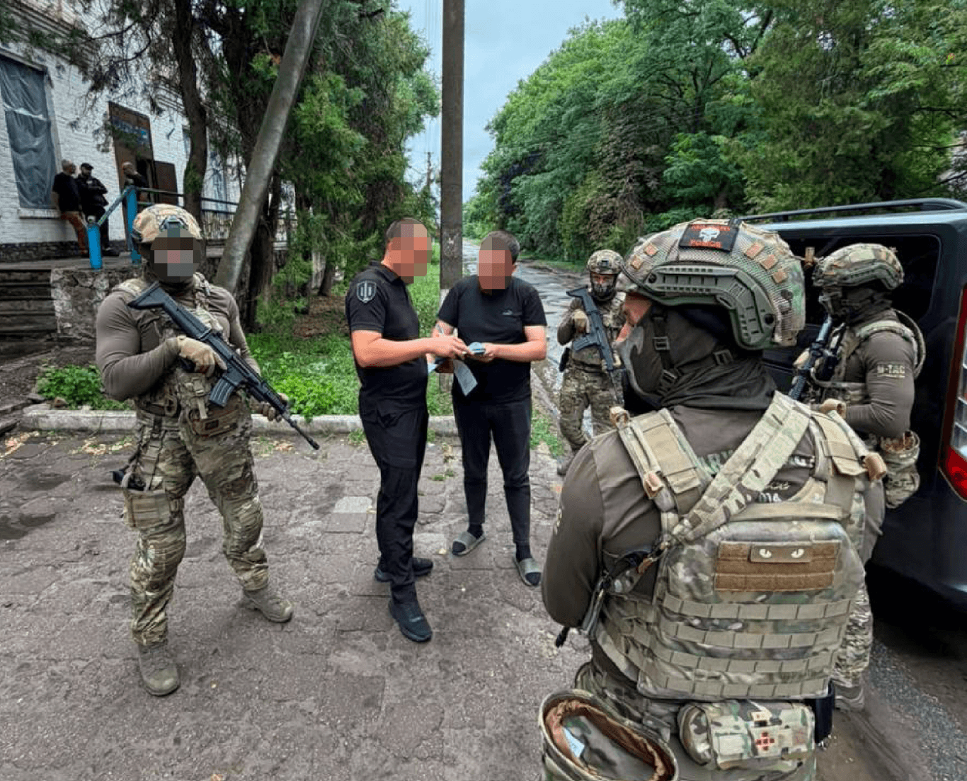 ДБР  затримало двох військових  «Скелі» за підозрою в знущаннях з побратимів