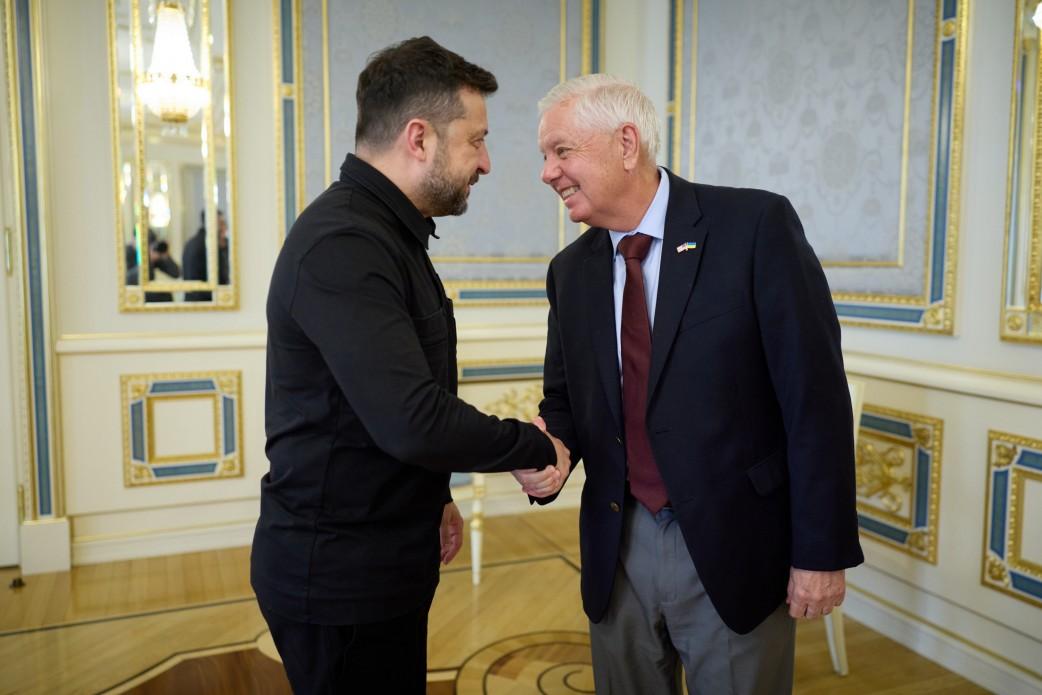 «Америка і світ втратили рішучого лідера»: Зеленський відреагував на смерть сенатора США Ліндсі Грема (ДОПОВНЕНО)