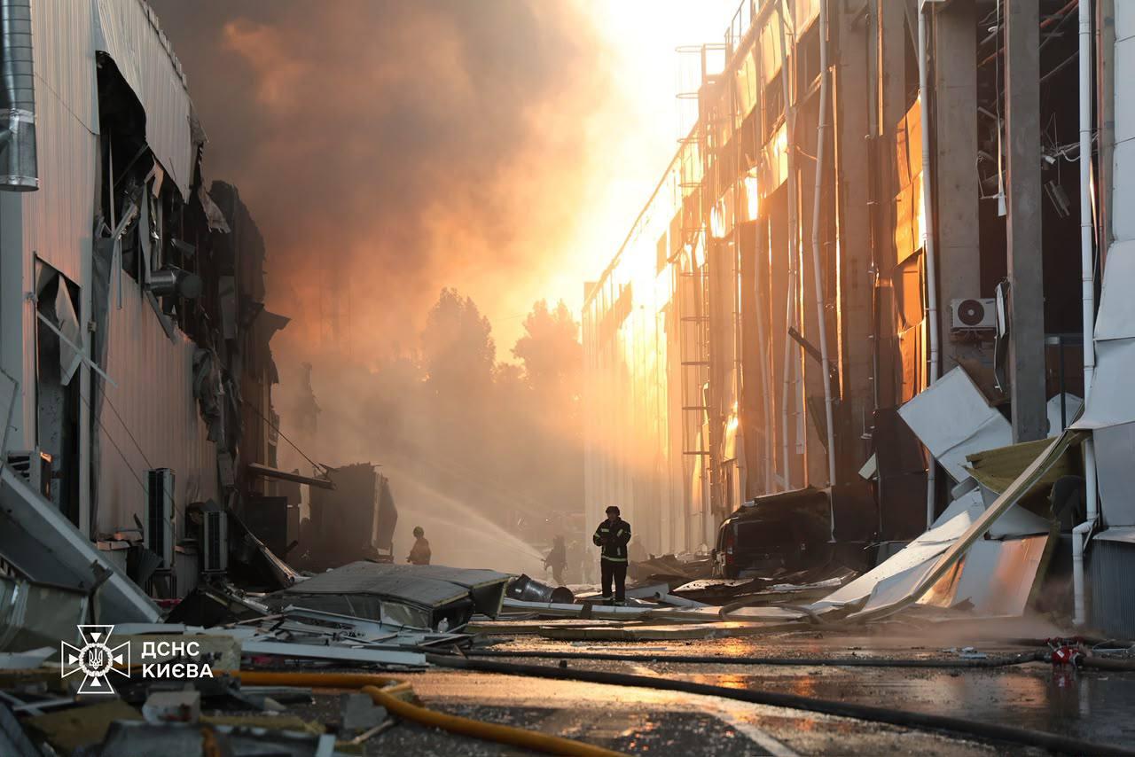 Росіяни вночі вдарили по енергетиці в кількох областях