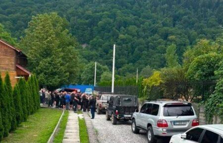Як джипінг у Карпатах шкодить довкіллю та чи можливо розробити легальні маршрути: пояснює еколог