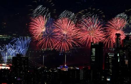 250-річчя незалежності США: негода та спека зірвали частину святкувань, Зеленський провів телефонну розмову з Трампом
