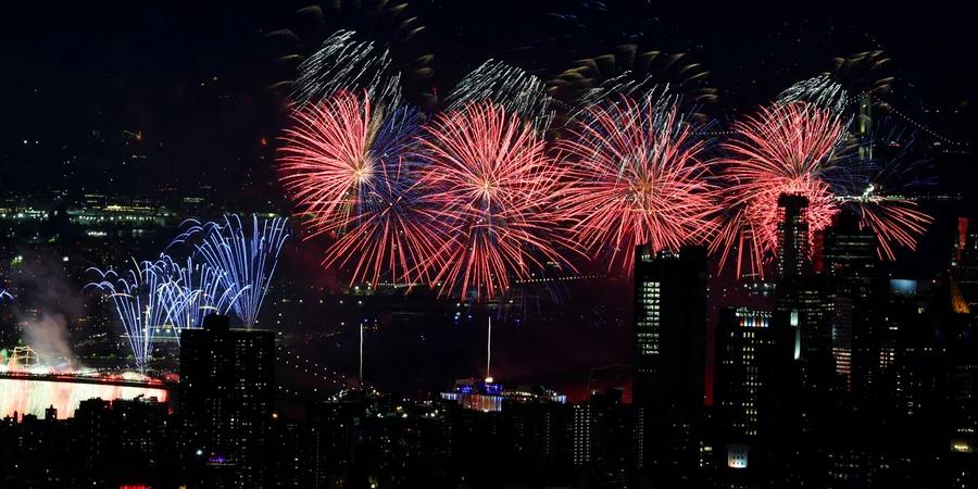 250-річчя незалежності США: негода та спека зірвали частину святкувань, Зеленський провів телефонну розмову з Трампом