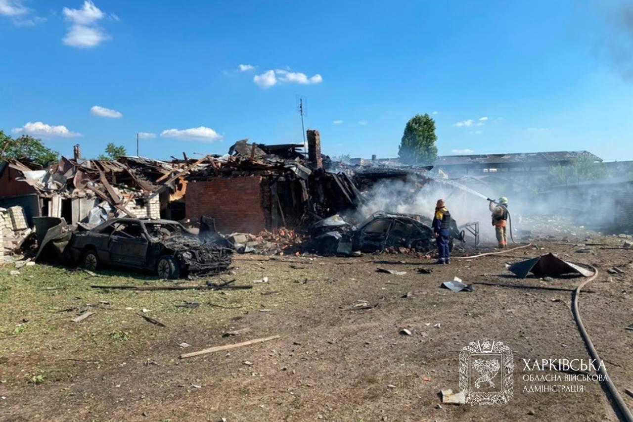 Росія вдарила 7 КАБами по Харкову, є загиблі та поранені