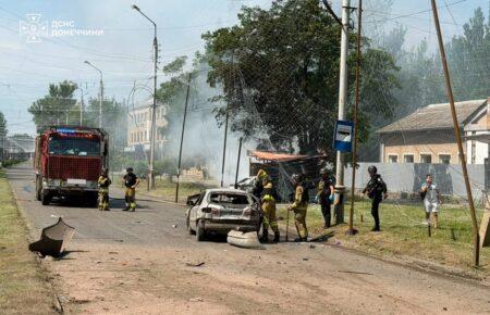 Російська армія вбила п’ятьох людей у центрі Слов’янська: місто атакували КАБами (ФОТО, ВІДЕО)