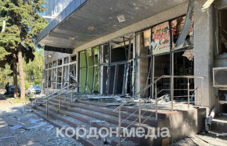 Окупанти вдарили шістьма КАБами по Сумах, щонайменше троє загиблих (ФОТО)