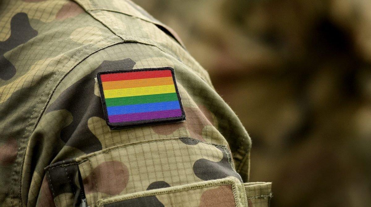 Кожен третій відкритий ЛГБТІК-військовий зазнавав дискримінації у війську, — Деменко