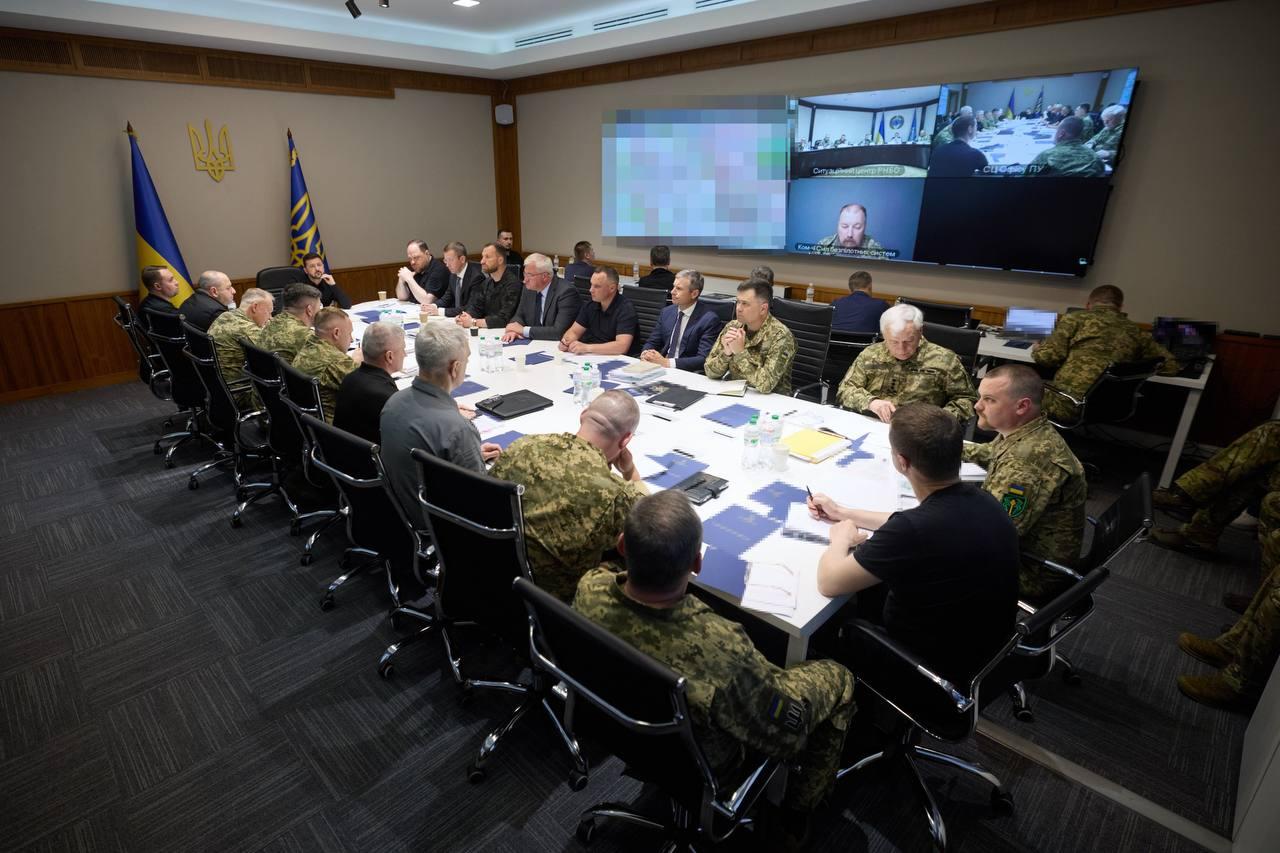 Зеленський провів спеціальне засідання Ставки верховного головнокомандувача
