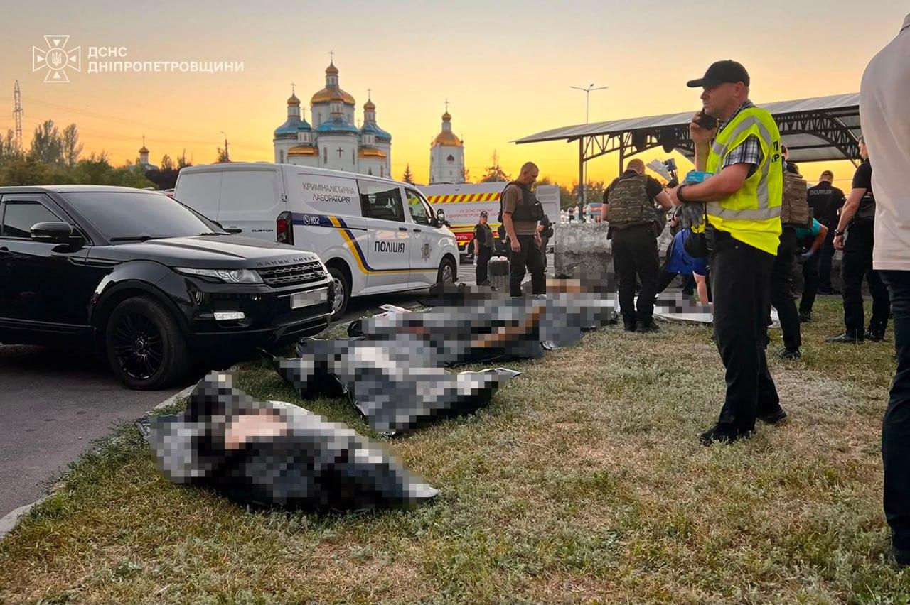 Удар по ТРЦ у Кривому Розі: директору одного із супермаркетів оголосили підозру через роботу під час тривоги