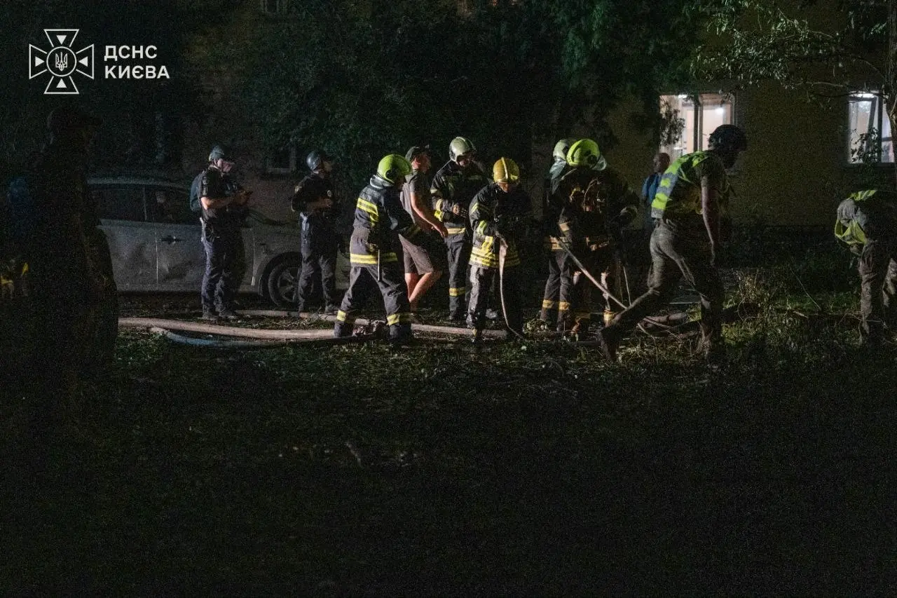 Уночі росіяни знову атакували Київ: що відомо про наслідки