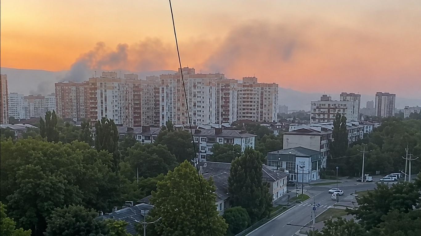 Новоросійськ у Краснодарському краї РФ цілу ніч перебував під масованою атакою