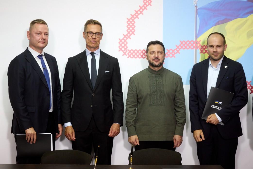 Дрони, морські безекіпажні системи та НРК: Україна та Фінляндія підписали три документи про співпрацю
