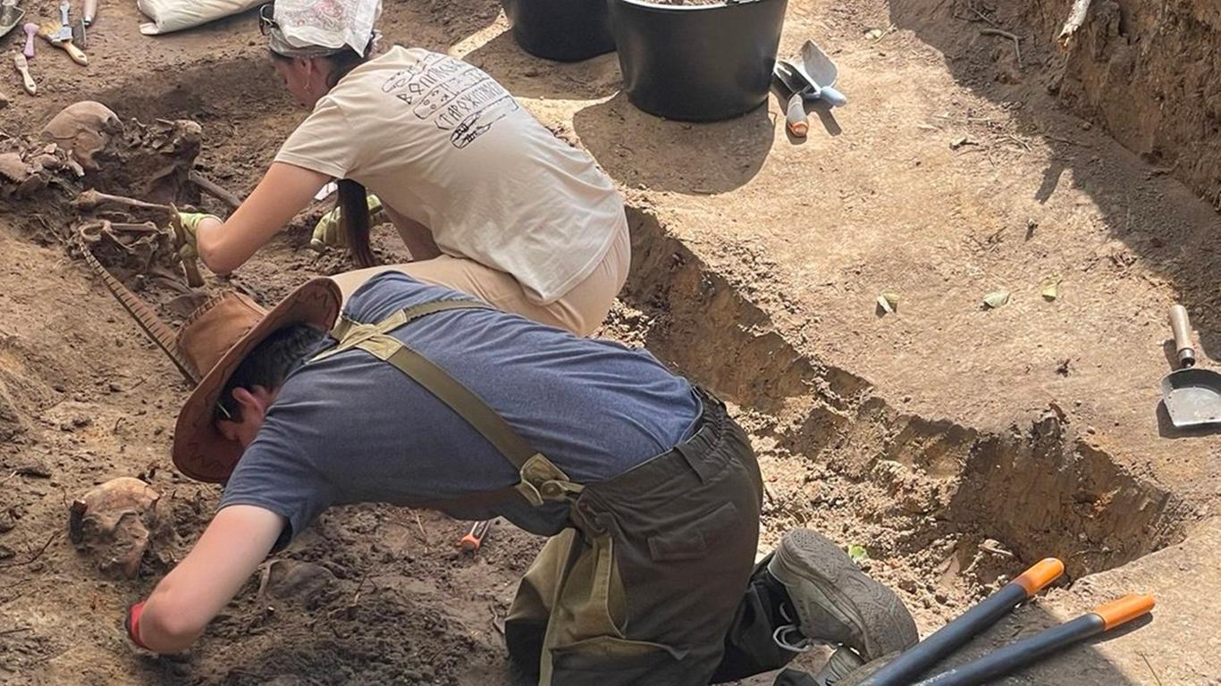 «Під час нинішніх ексгумаційних робіт розвіюється низка міфів», — Понипаляк про пошуки жертв Волинської трагедії