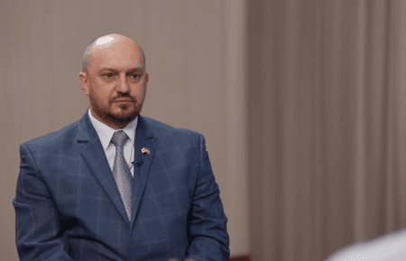 Дипломат пояснив, навіщо Україна тримає контакт з режимом Лукашенка